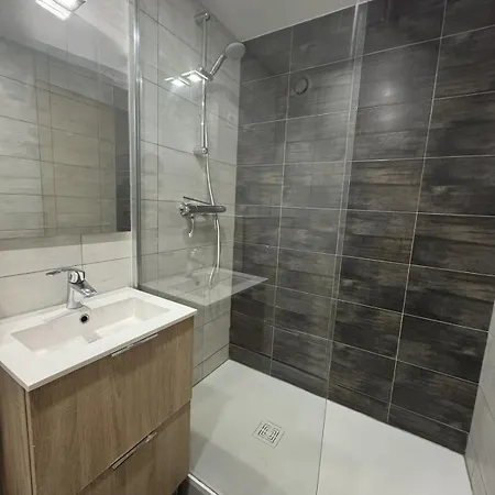 Apartment Grand Au Pied Des Pistes Au Village 1800 Des Deux Alpes *