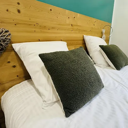 Apartment Grand Au Pied Des Pistes Au Village 1800 Des Deux Alpes